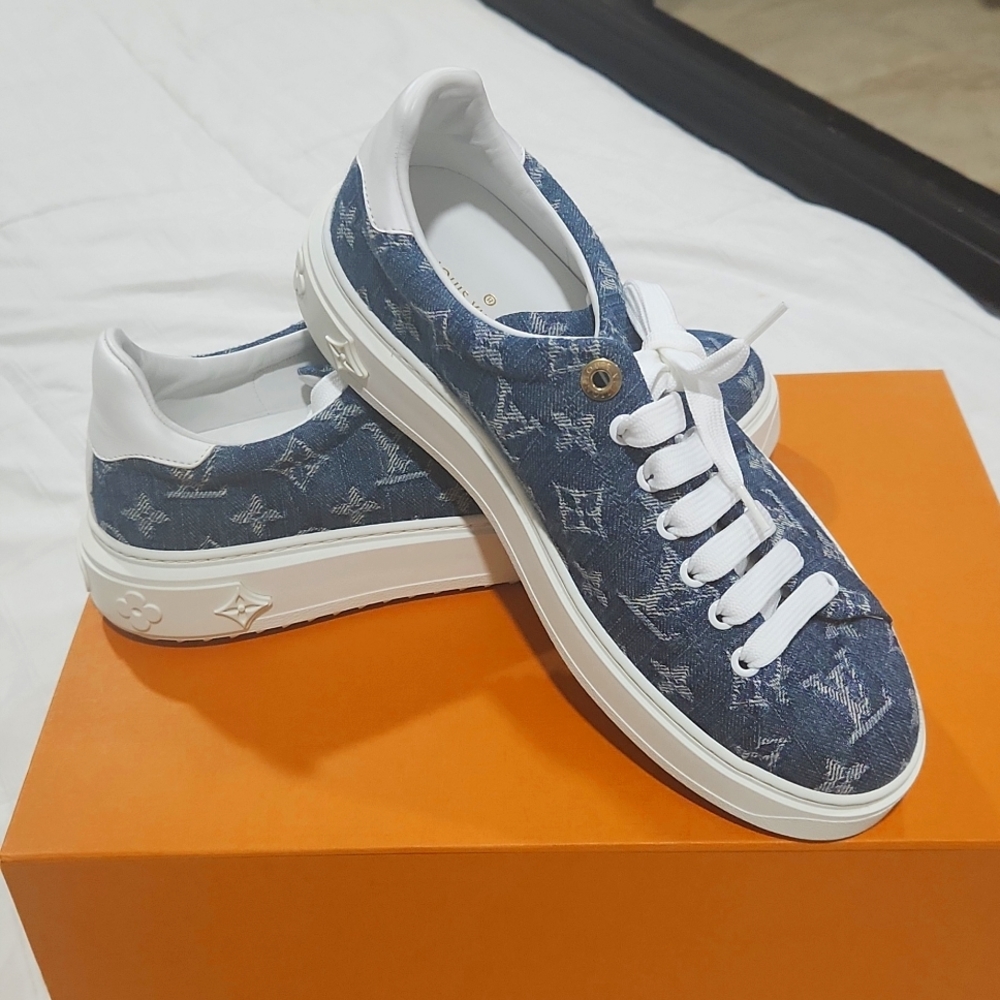 Brand new Louis Vuitton Demin sneakers